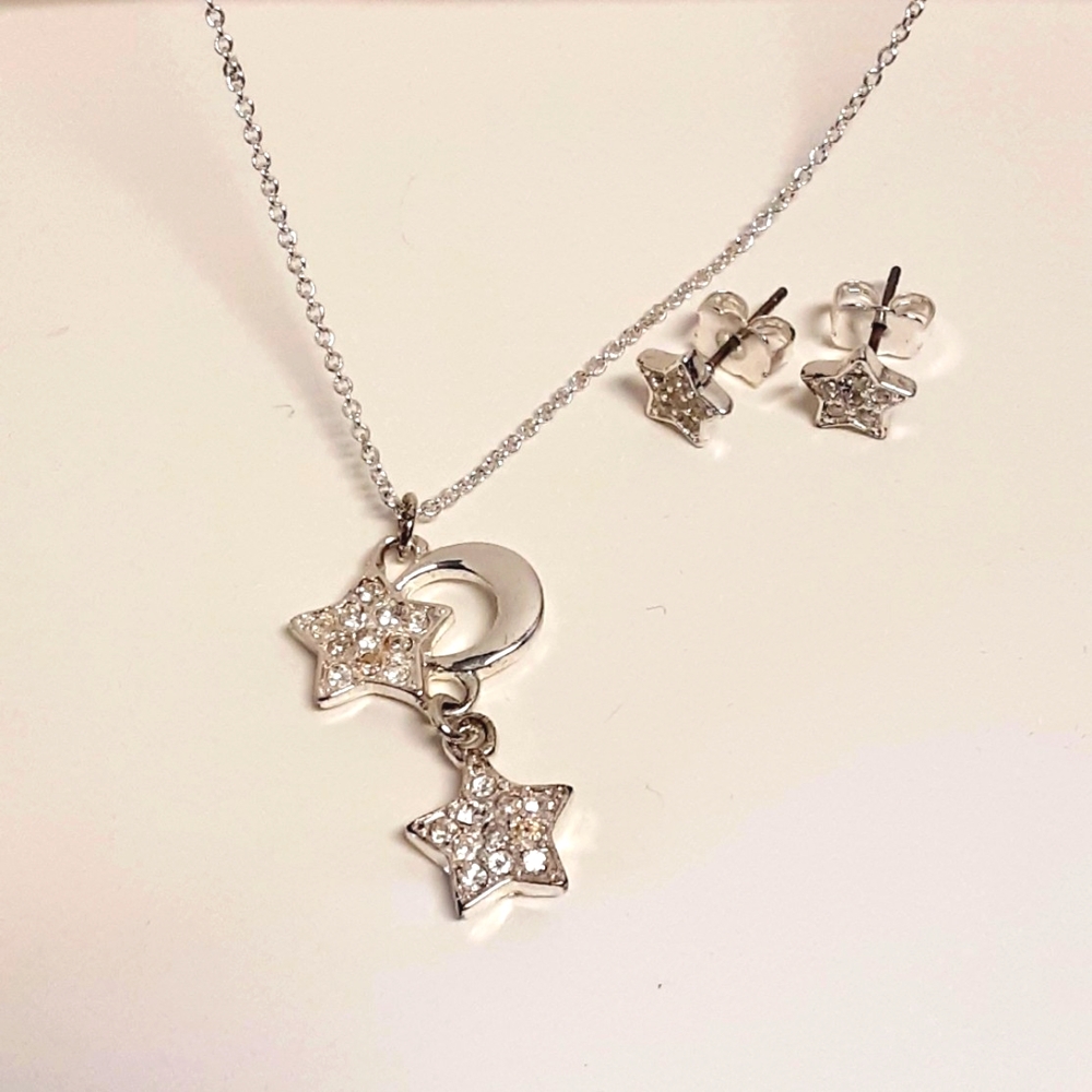 Avon Necklace & Earrings Silver Tone Crescent Moon Rhinestone Stars Adjustable - Picture 3 of 10